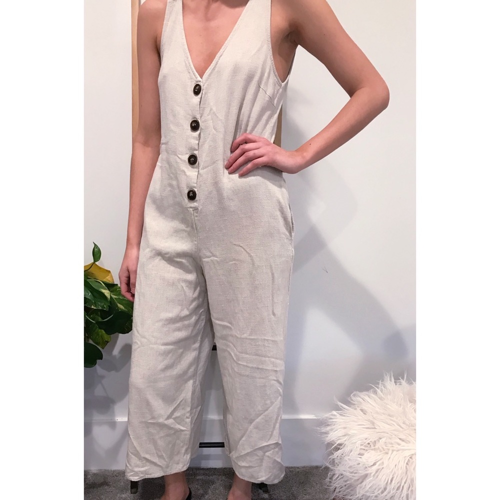 Adorable jumpsuit/romper 🥺